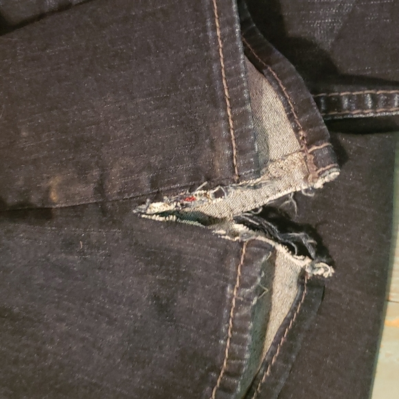 Silver Suki Bootcut Jeans. Size 33x33 - Picture 7 of 7